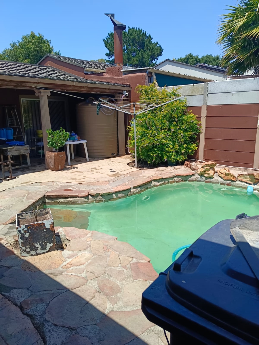 3 Bedroom Property for Sale in Groenvallei Western Cape